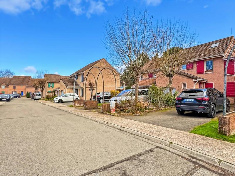 Maison - 80 m² - 5 pièces