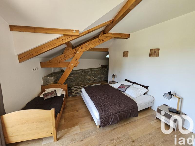 Châlet - 287 m² - 10 pièces