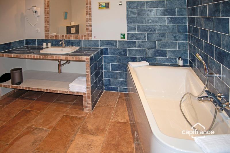 Maison - 351 m² - 16 pièces