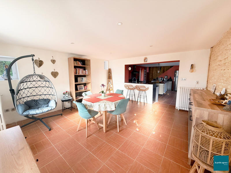 Maison - 166 m² - 7 pièces