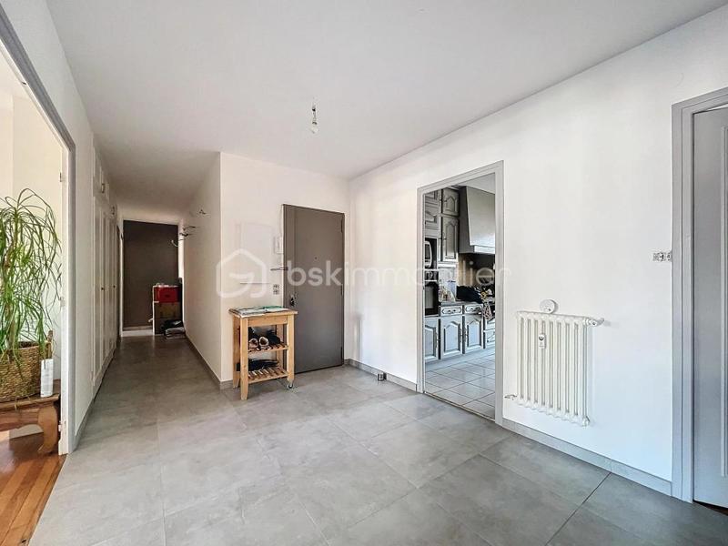 Appartement - 110 m² - 5 pièces