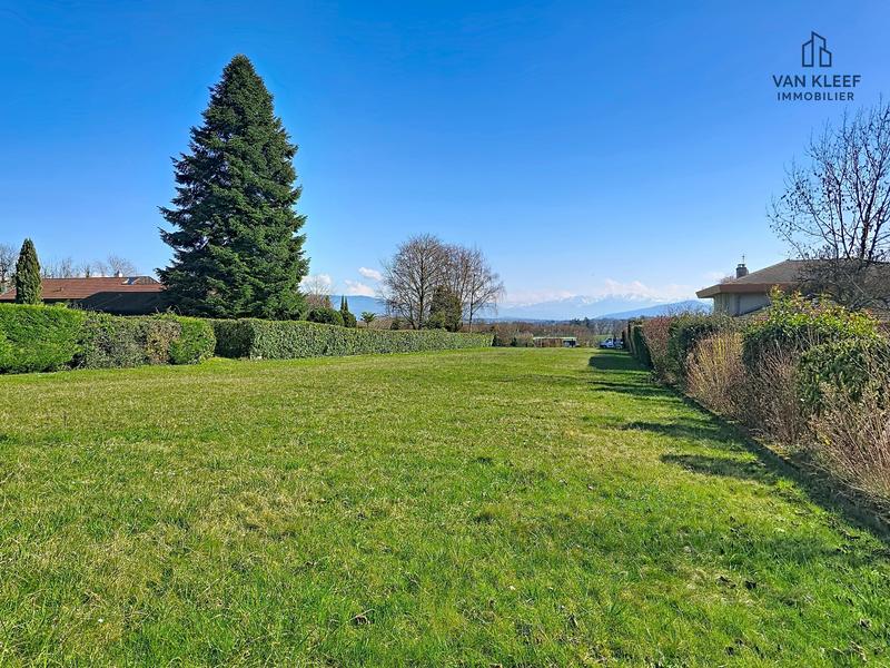 Terrain constructible - 975 m²