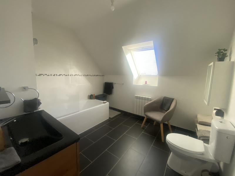 Maison - 83 m² - 5 pièces