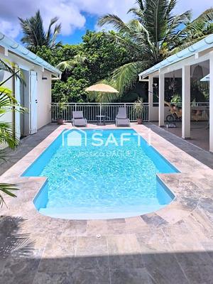 Villa - 208 m² - 8 pièces