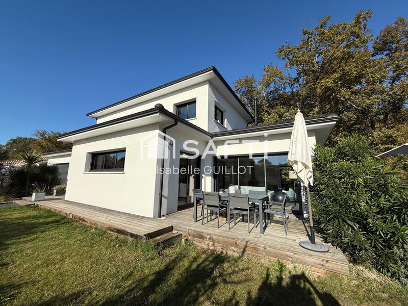 Maison - 160 m² - 7 pièces