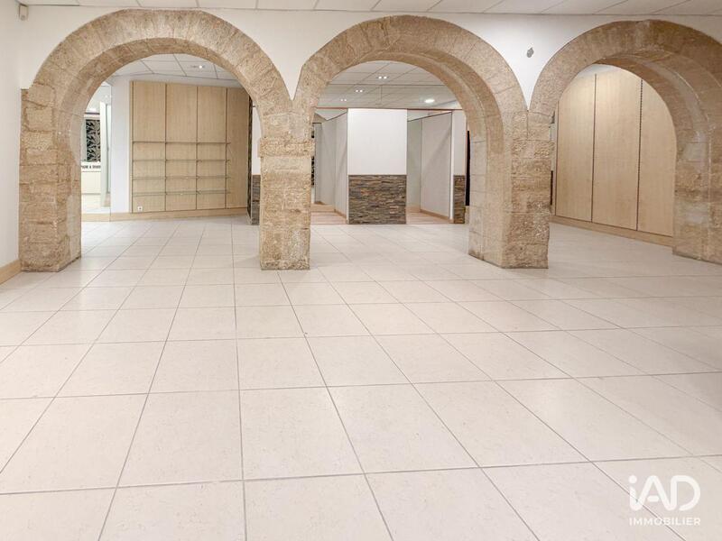 Local commercial - 145 m²