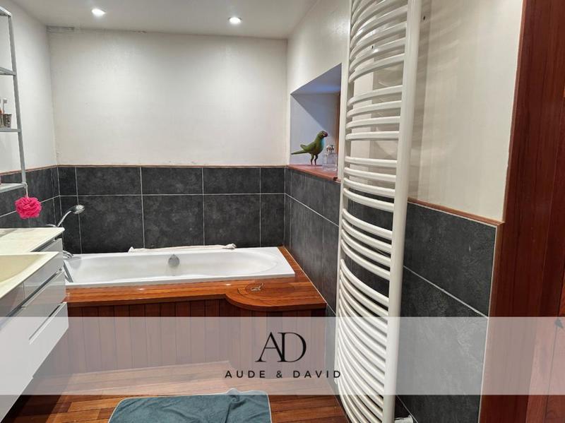 Maison - 200 m² - 10 pièces