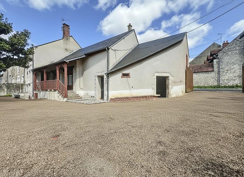 Maison ancienne - 240 m² - 12 pièces