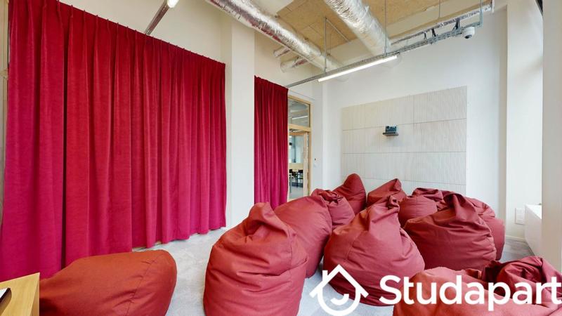 Chambre - 16 m² - 1 pièce