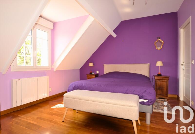 Maison - 180 m² - 7 pièces