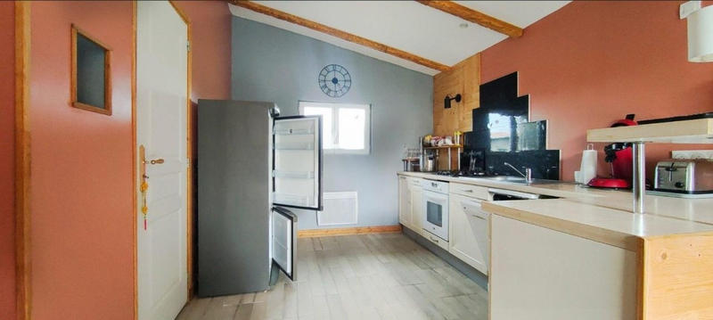 Maison - 101 m² - 8 pièces