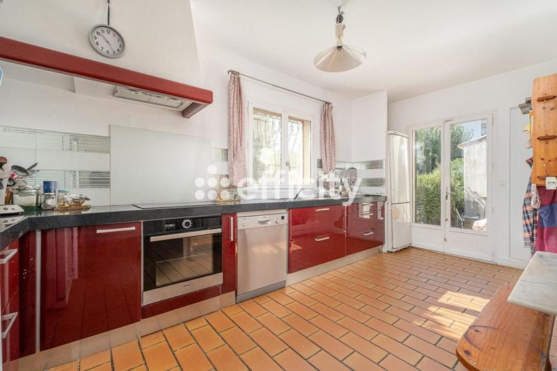 Villa - 170 m² - 6 pièces