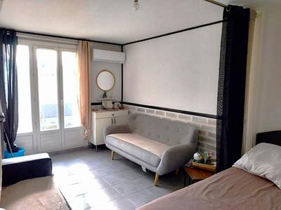 Immeuble - 143 m² - 8 pièces