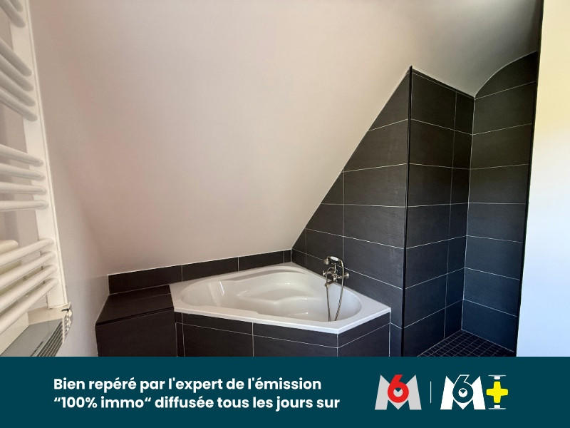 Maison - 210 m² - 8 pièces