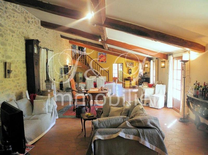 Moulin - 300 m² - 10 pièces