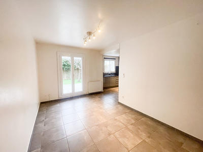 Maison - 115 m² - 6 pièces