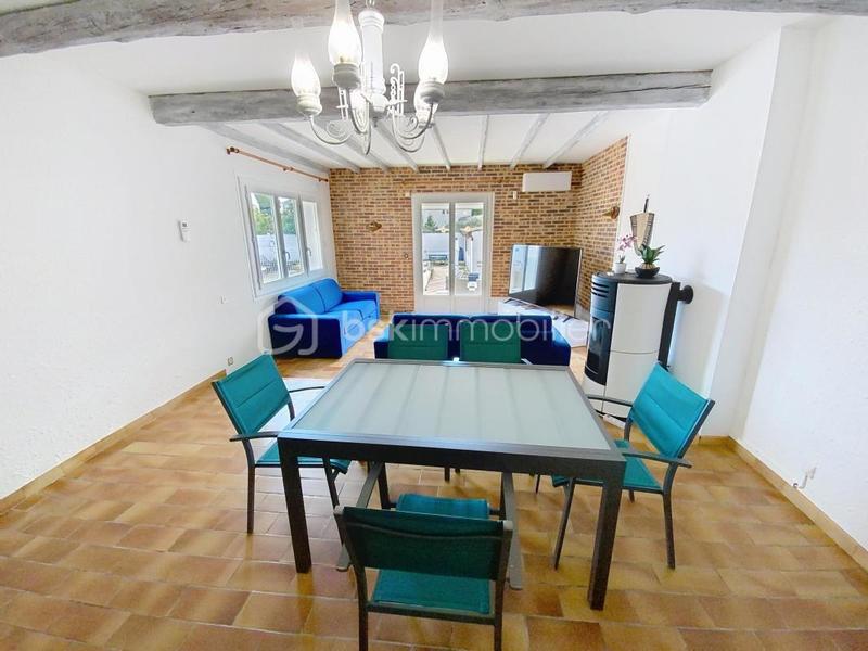 Maison traditionnelle - 176 m² - 7 pièces