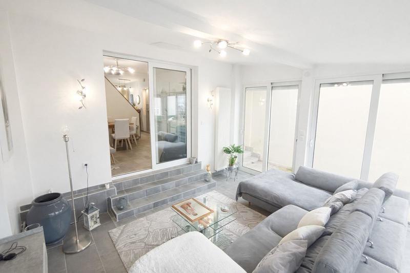 Maison de ville - 134 m² - 8 pièces