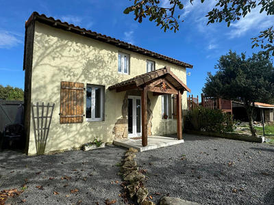 Maison - 130 m² - 7 pièces