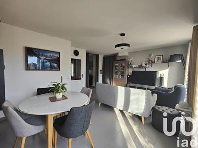 Maison - 96 m² - 5 pièces