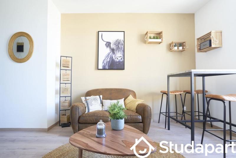 Chambre - 9 m² - 1 pièce