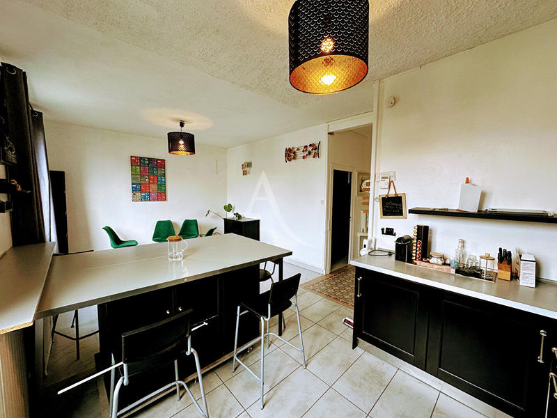 Maison - 87 m² - 5 pièces