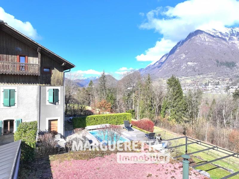 Ferme - 246 m² - 8 pièces