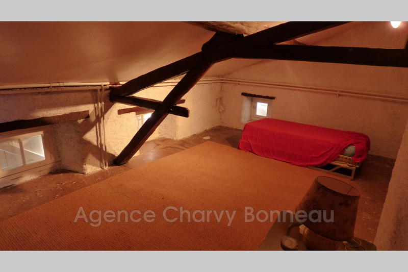 Propriété - 213 m² - 7 pièces