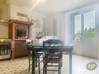 Maison - 112 m² - 4 pièces