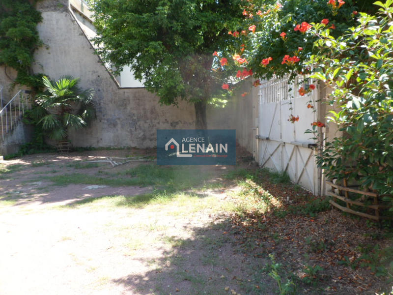 Maison - 239 m² - 7 pièces