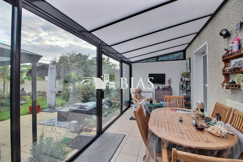 Maison - 122 m² - 5 pièces