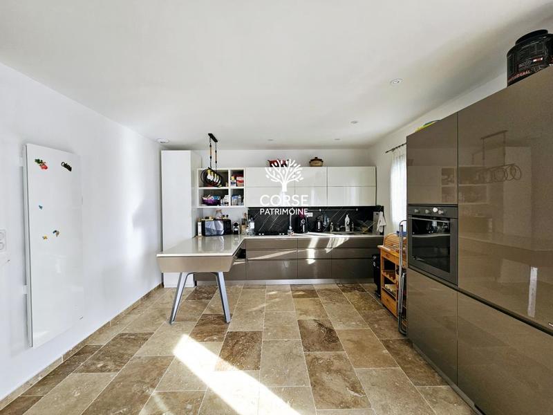 Villa - 102 m² - 3 pièces