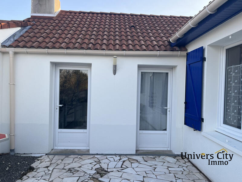 Maison traditionnelle - 138 m² - 6 pièces