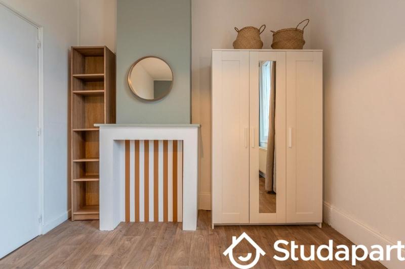 Chambre - 15 m² - 1 pièce