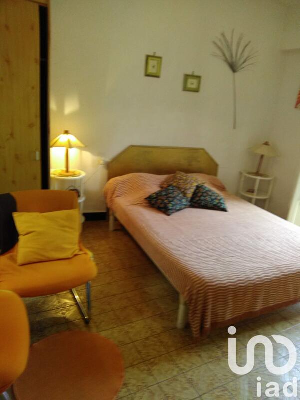 Maison de ville - 270 m² - 8 pièces