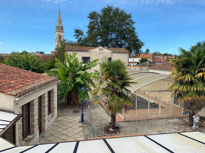 Maison - 204 m² - 6 pièces