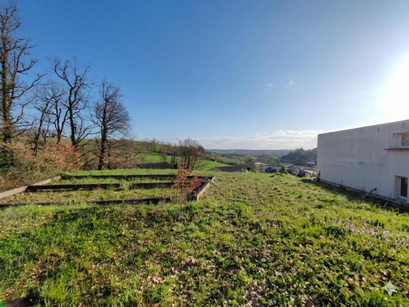 Terrain - 1 500 m²