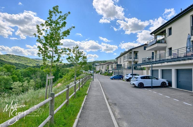 Appartement - 70 m² - 3 pièces