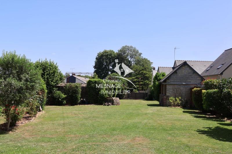 Demeure - 224 m² - 8 pièces