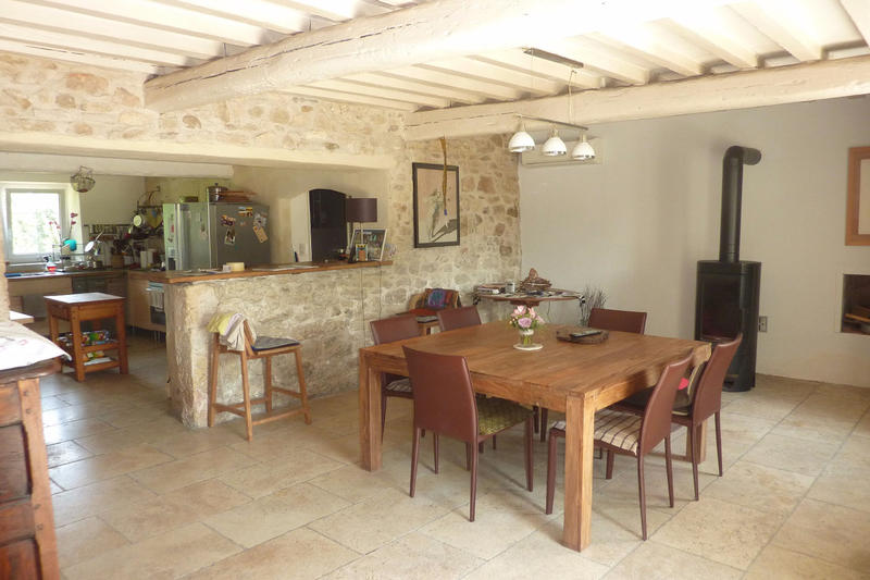 Mas - 270 m² - 7 pièces