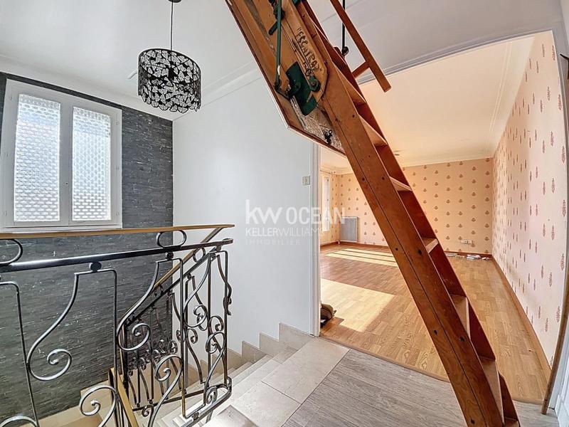 Maison - 93 m² - 4 pièces