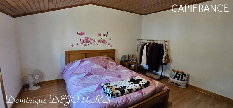 Maison - 102 m² - 5 pièces