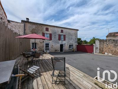 Maison - 147 m² - 5 pièces