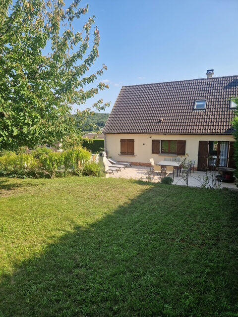 Maison - 226 m² - 11 pièces