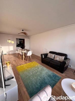 Chambre - 9 m² - 1 pièce