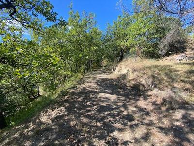 Terrain constructible - 1 820 m²