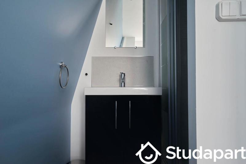 Chambre - 9 m² - 1 pièce