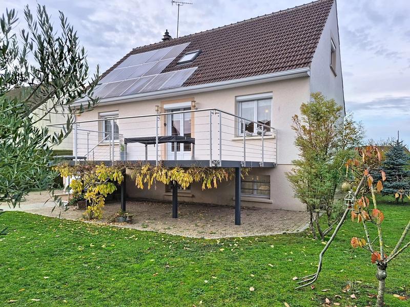 Maison - 115 m² - 6 pièces