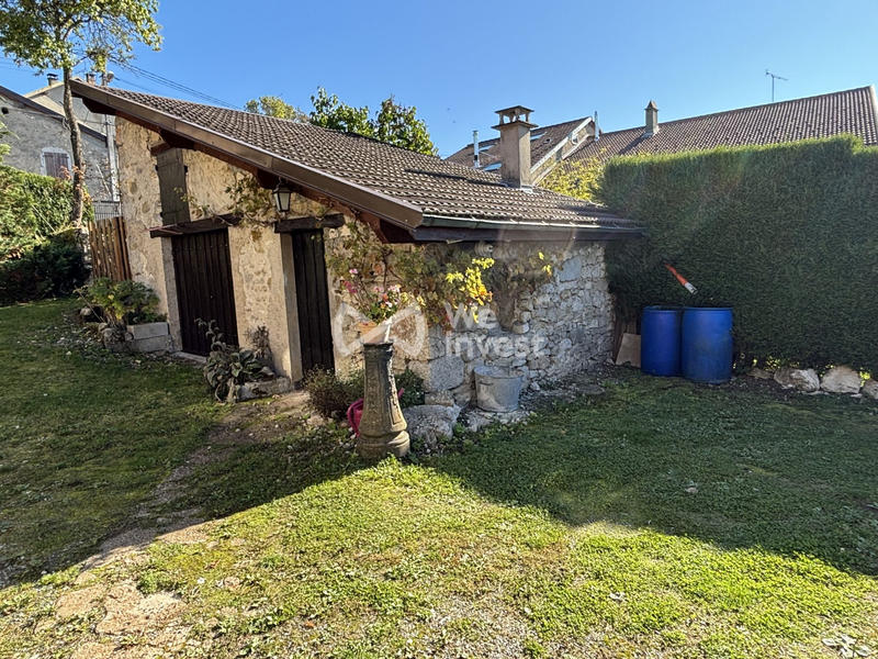 Maison - 300 m² - 9 pièces