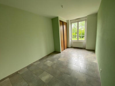 Appartement - 90 m² - 3 pièces